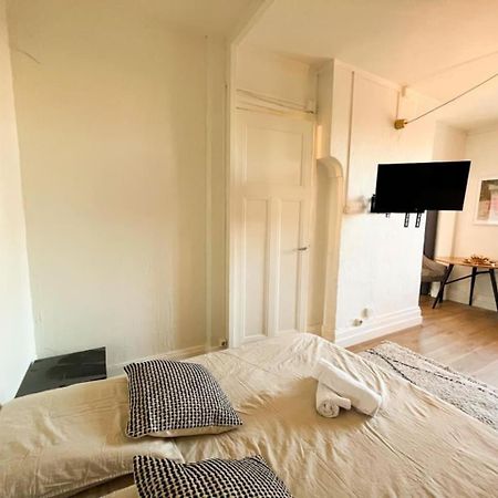Suite Nairobi Villeurbanne Exteriör bild